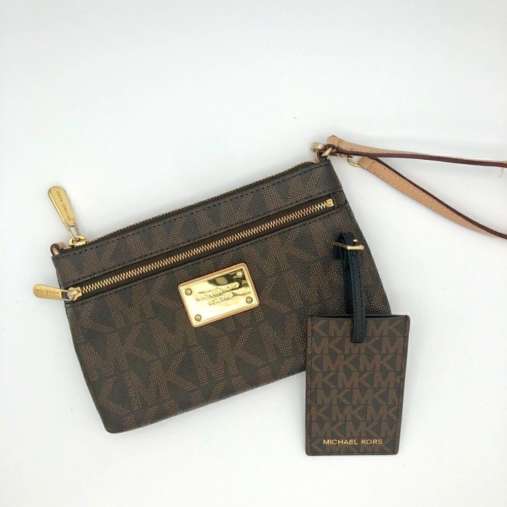 MK MICHAEL KORS Logo Print Medium Wristlet & matching Luggage Tag